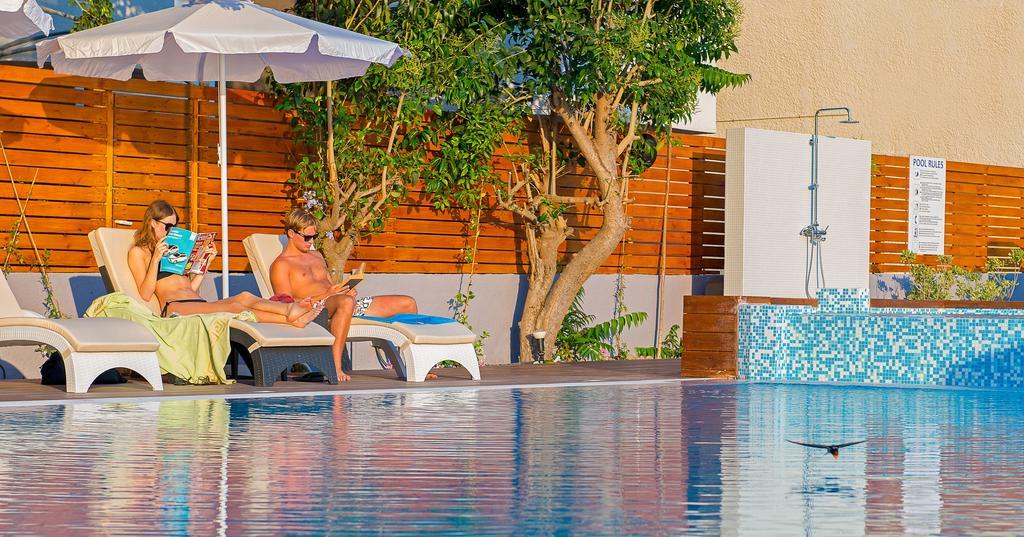 Sunny Days Ixia (Rhodes)