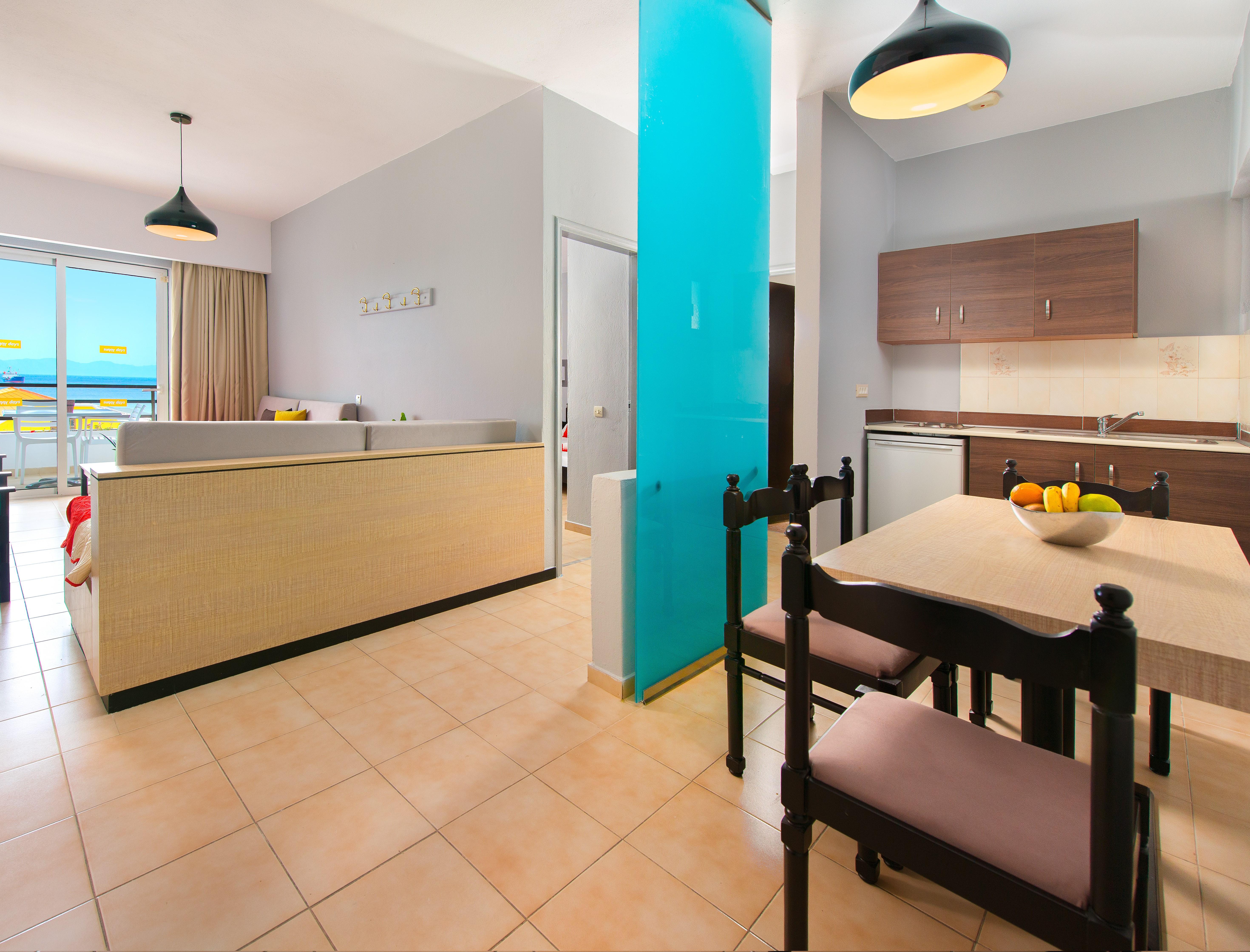 Sunny Days Hotel
