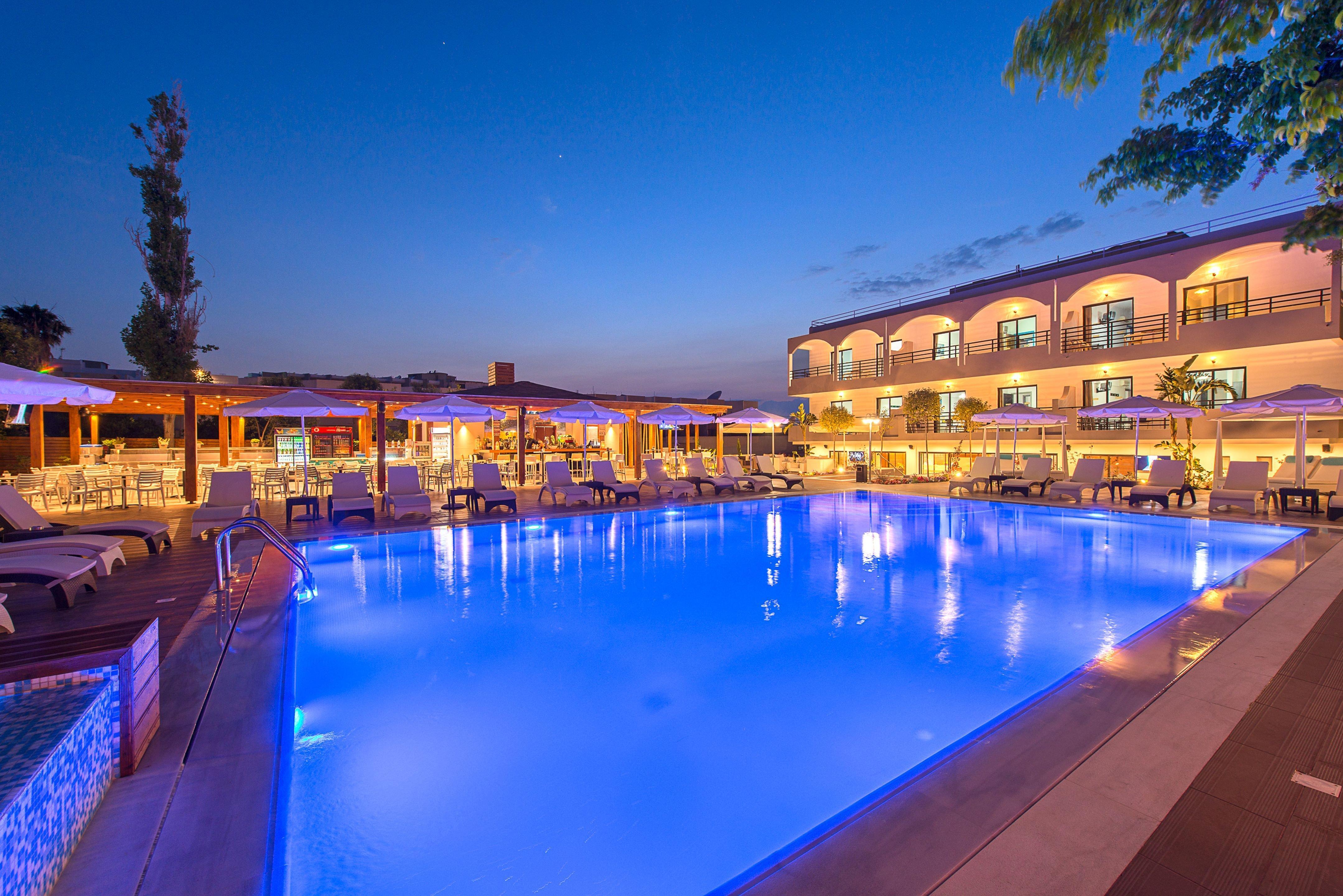 Sunny Days Hotel 4*